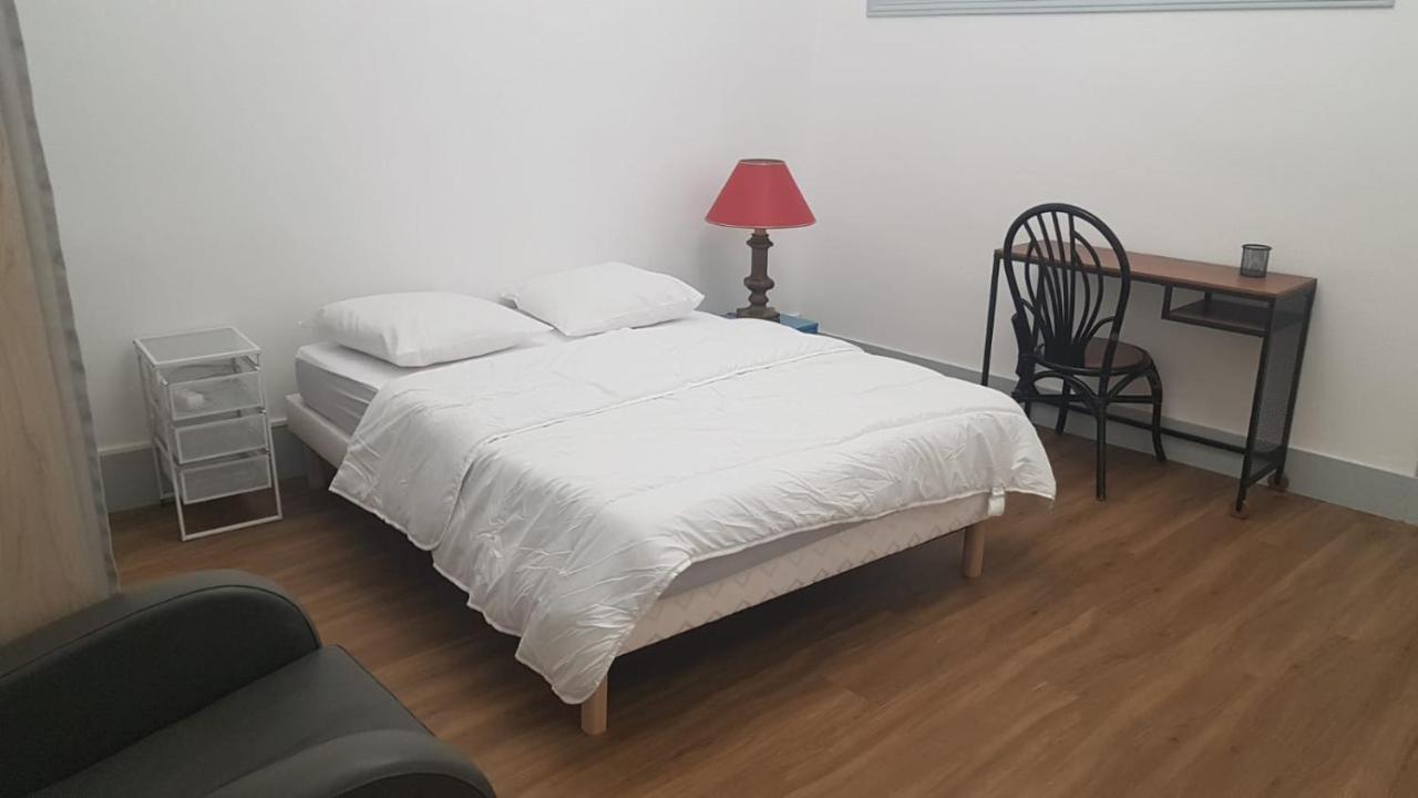 Hyper Centre - 3 Chambres - Gare - Wifi - Cosy Bourg-en-Bresse Exterior photo